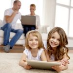 Aplicações móveis para creches