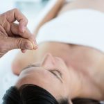 Acupuntura ajuda a encurtar o tempo de trabalho de parto