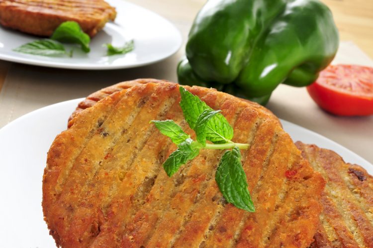 Como fazer Hambúrguer de grão de bico delicioso e saudável para as crianças