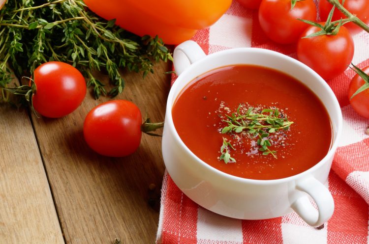 Como fazer Sopa de Tomate apetitosa e saudável para as crianças