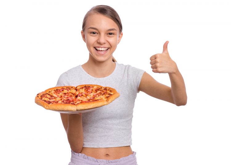 Como fazer piza com queijo e fiambre saudável para as crianças