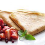 Como fazer Crepes Simples com Morangos saudáveis para as crianças