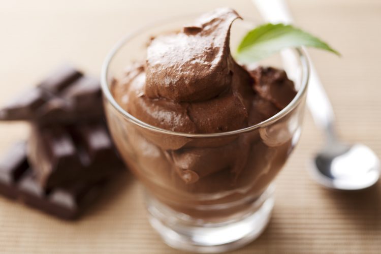 Como fazer Mousse de Chocolate saudável para crianças