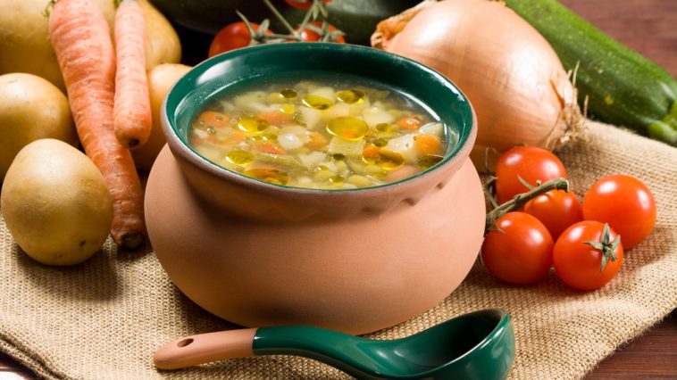 Como fazer sopa de legumes cremosa saudável para crianças